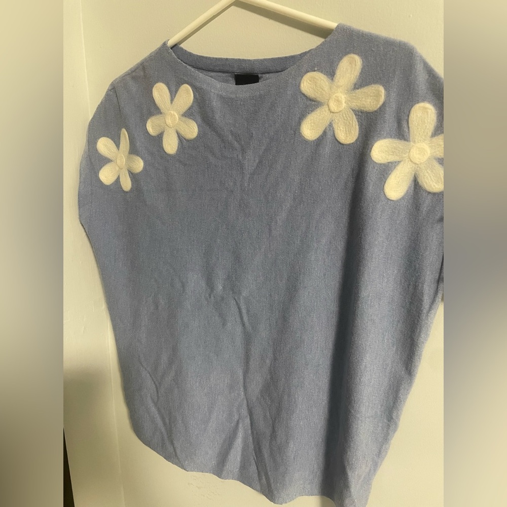Blue Women's Sweater with White Daisy Appliqués Medium